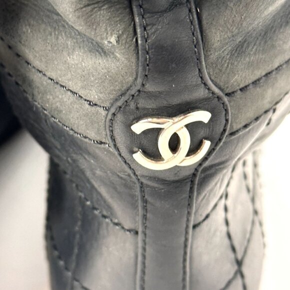 ✨ Chanel Quilted Leather Riding Boots – Size 38.5 (US 8) - Picture 10 of 17